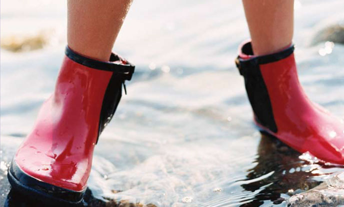laarzen in een plas water effectiviteit make a move